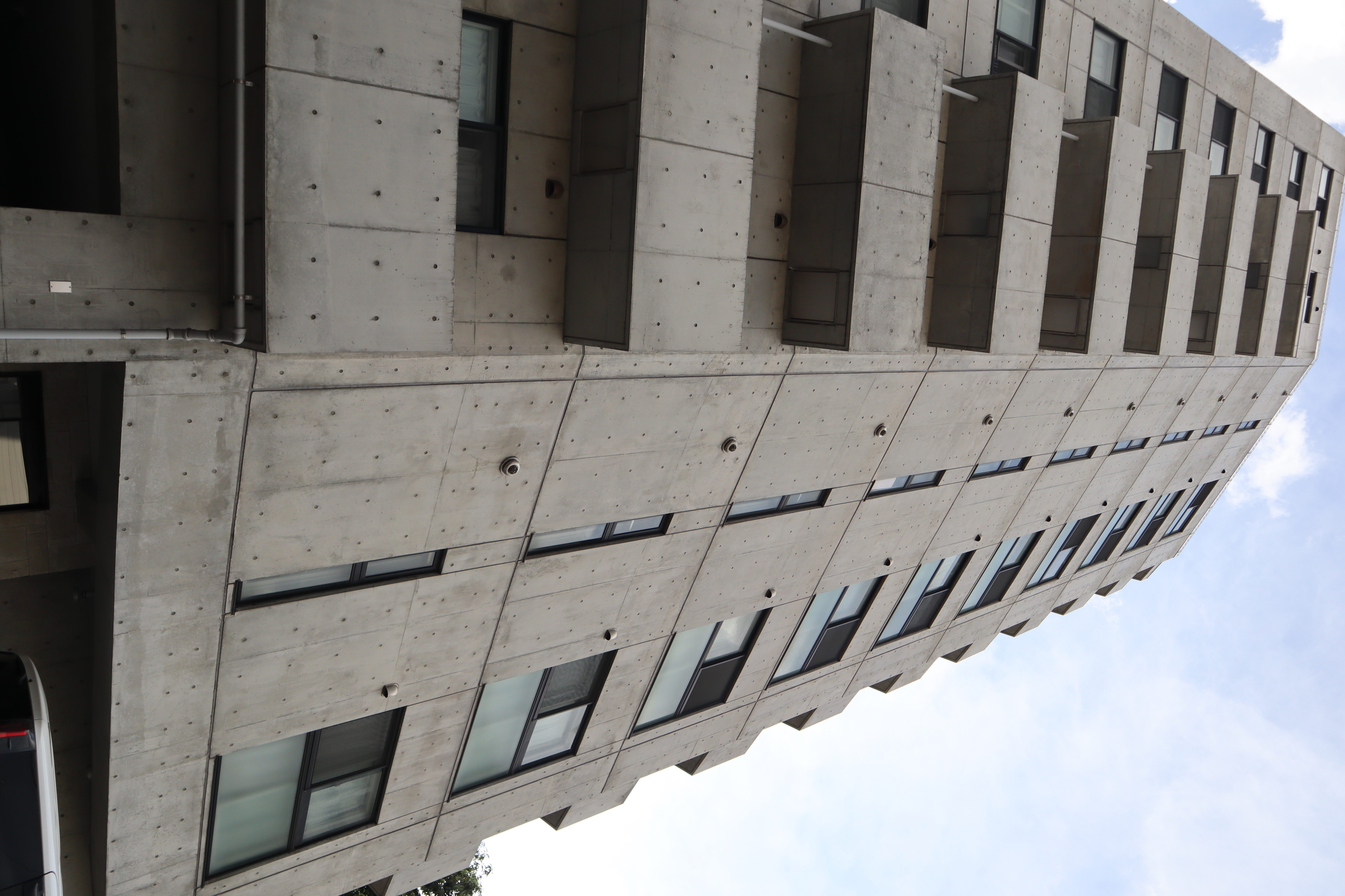 円山シャトー桂和坂下　203号室